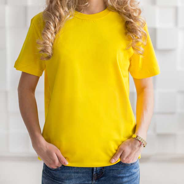 Женская футболка (желтая)